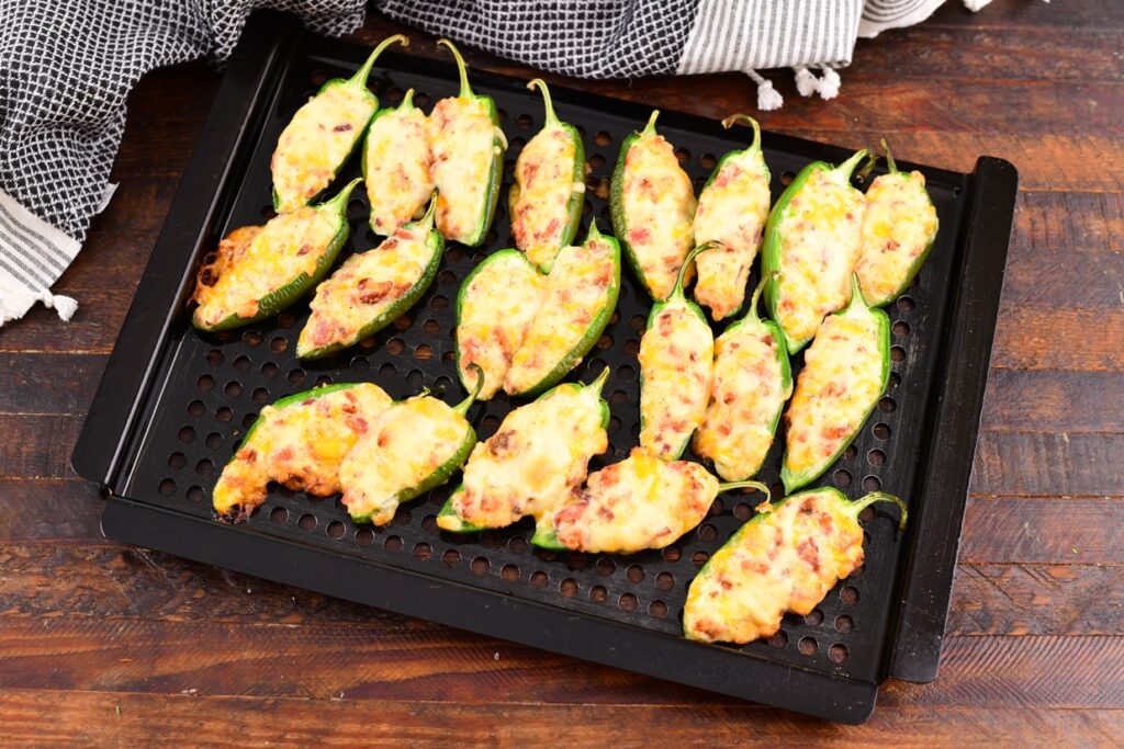smoked-jalapeno-poppers-grilling-smoking-living